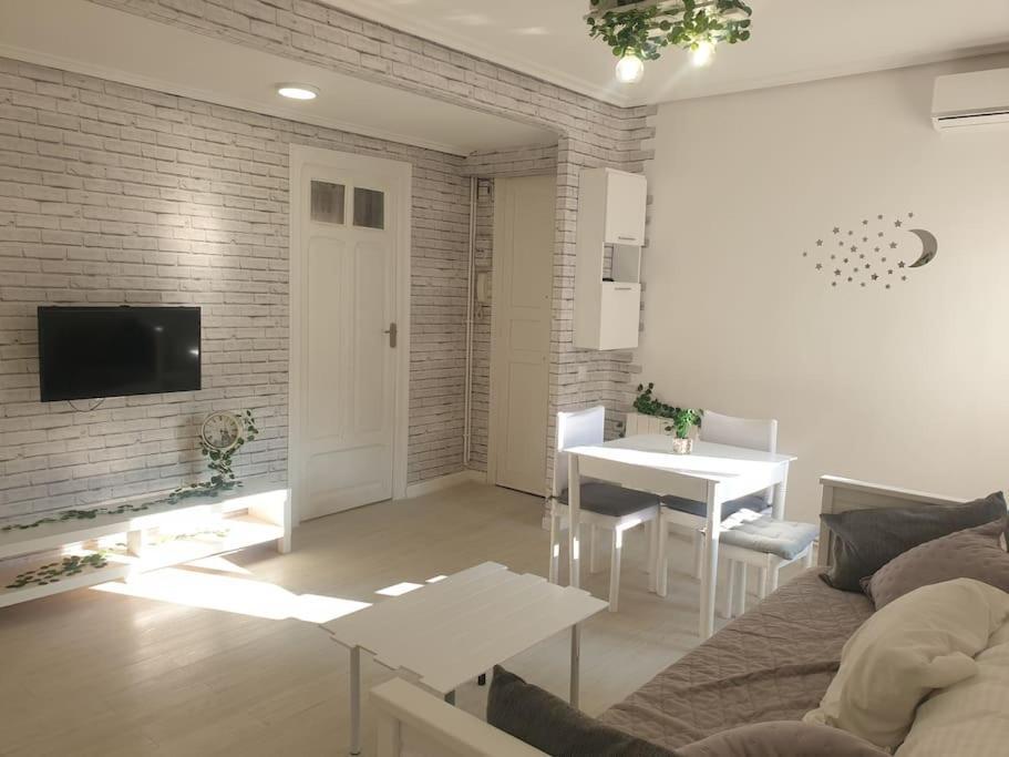 Apartamento Eguzkilore. 로그로노 외부 사진